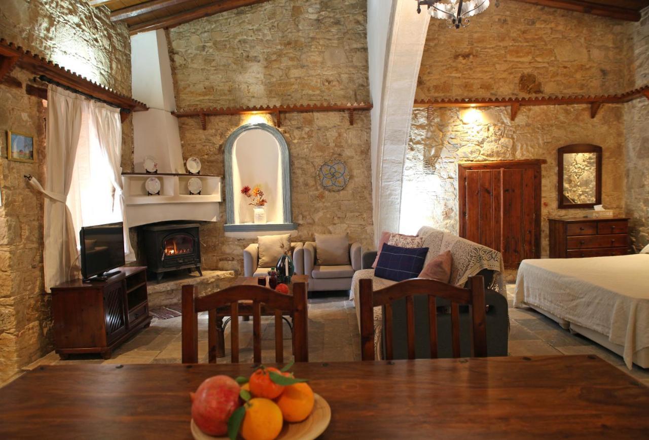 Agrovino Lofou Hotel Luaran gambar