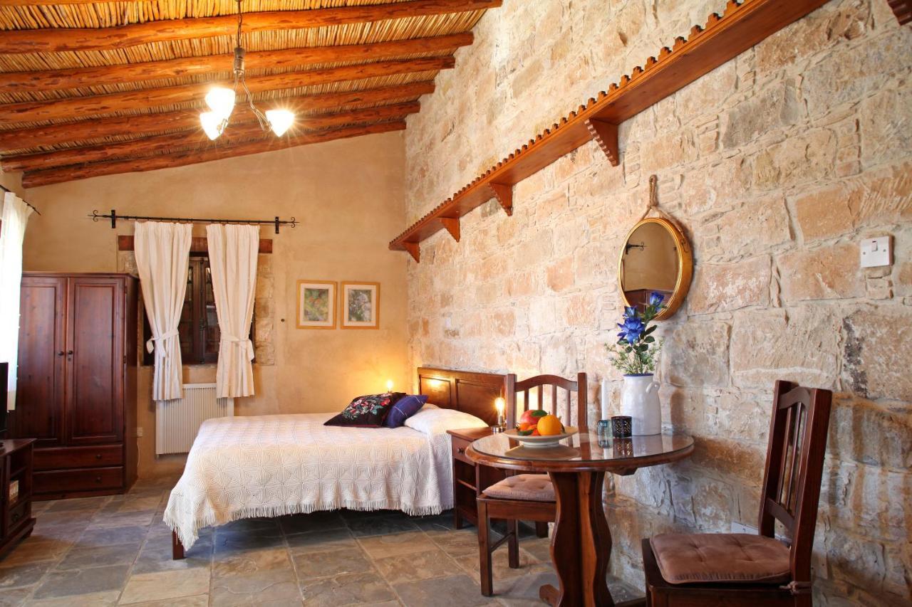 Agrovino Lofou Hotel Luaran gambar