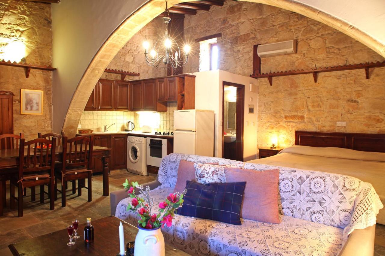 Agrovino Lofou Hotel Luaran gambar