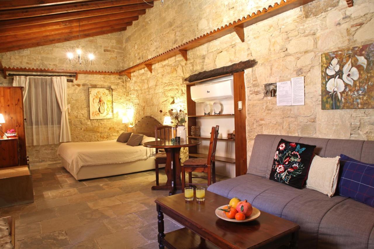 Agrovino Lofou Hotel Luaran gambar
