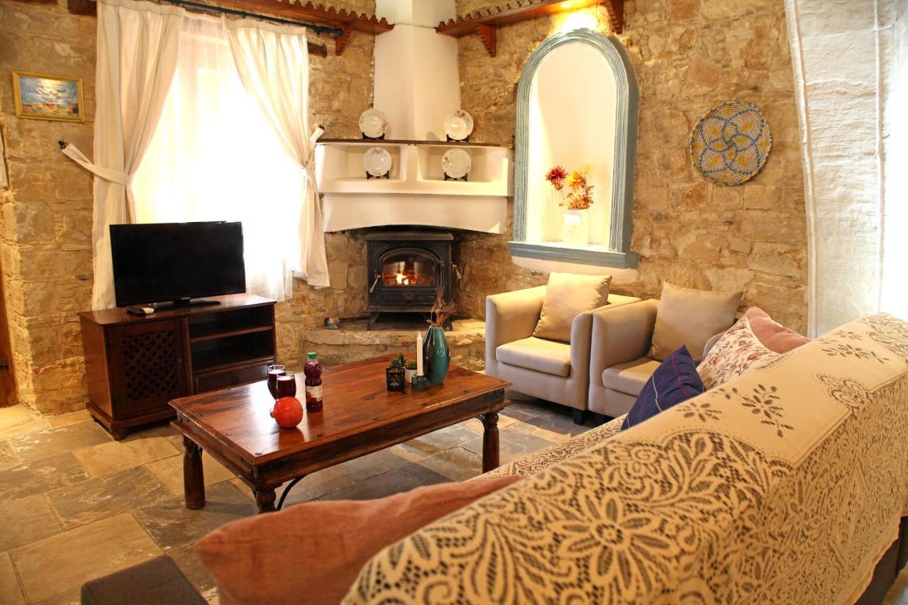 Agrovino Lofou Hotel Luaran gambar