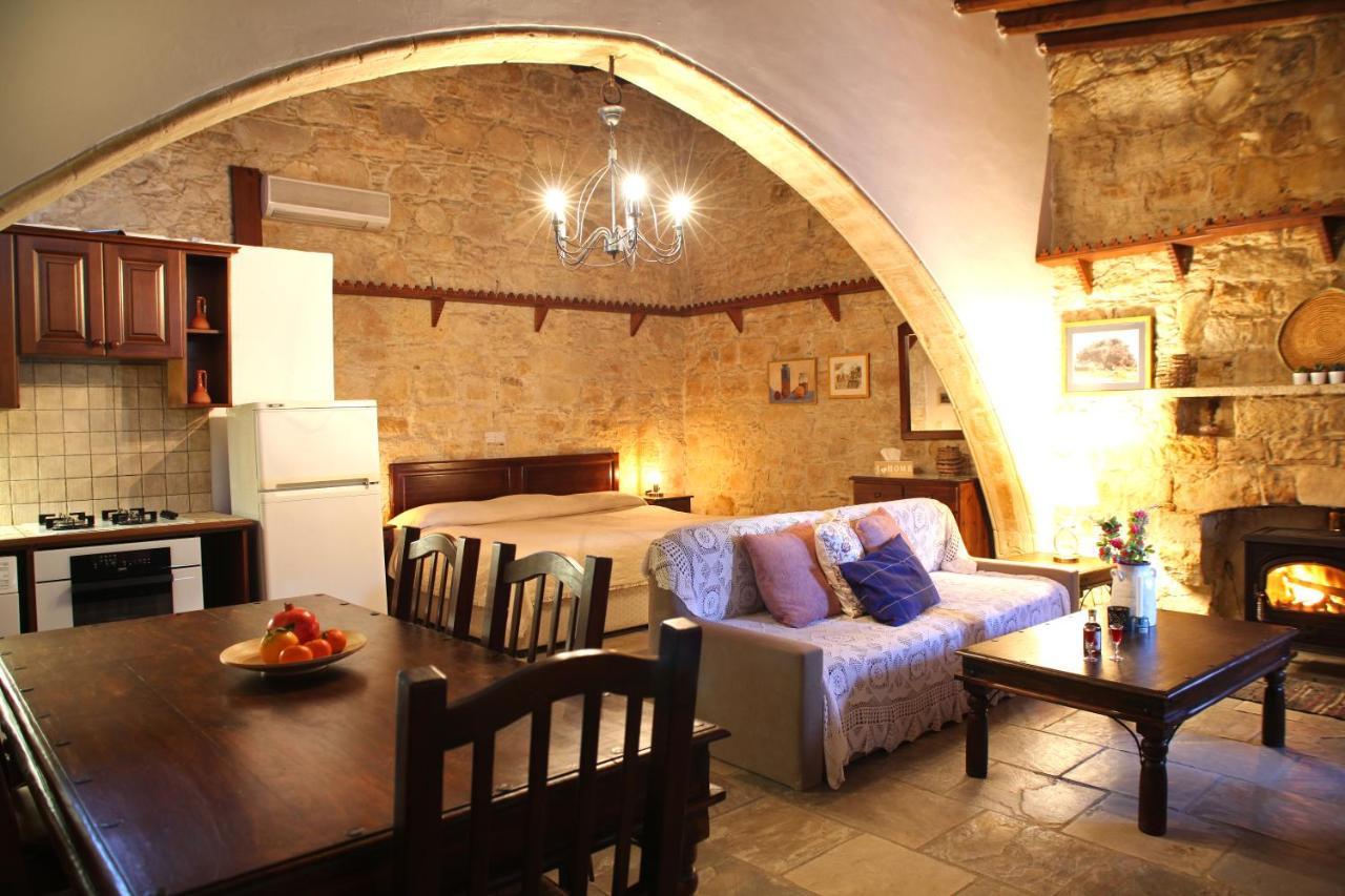 Agrovino Lofou Hotel Luaran gambar