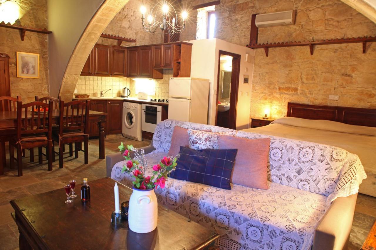 Agrovino Lofou Hotel Luaran gambar
