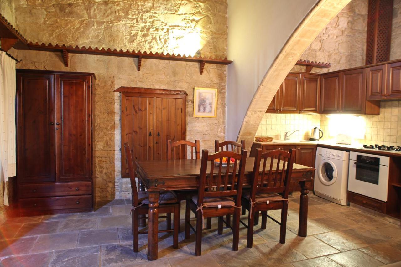 Agrovino Lofou Hotel Luaran gambar