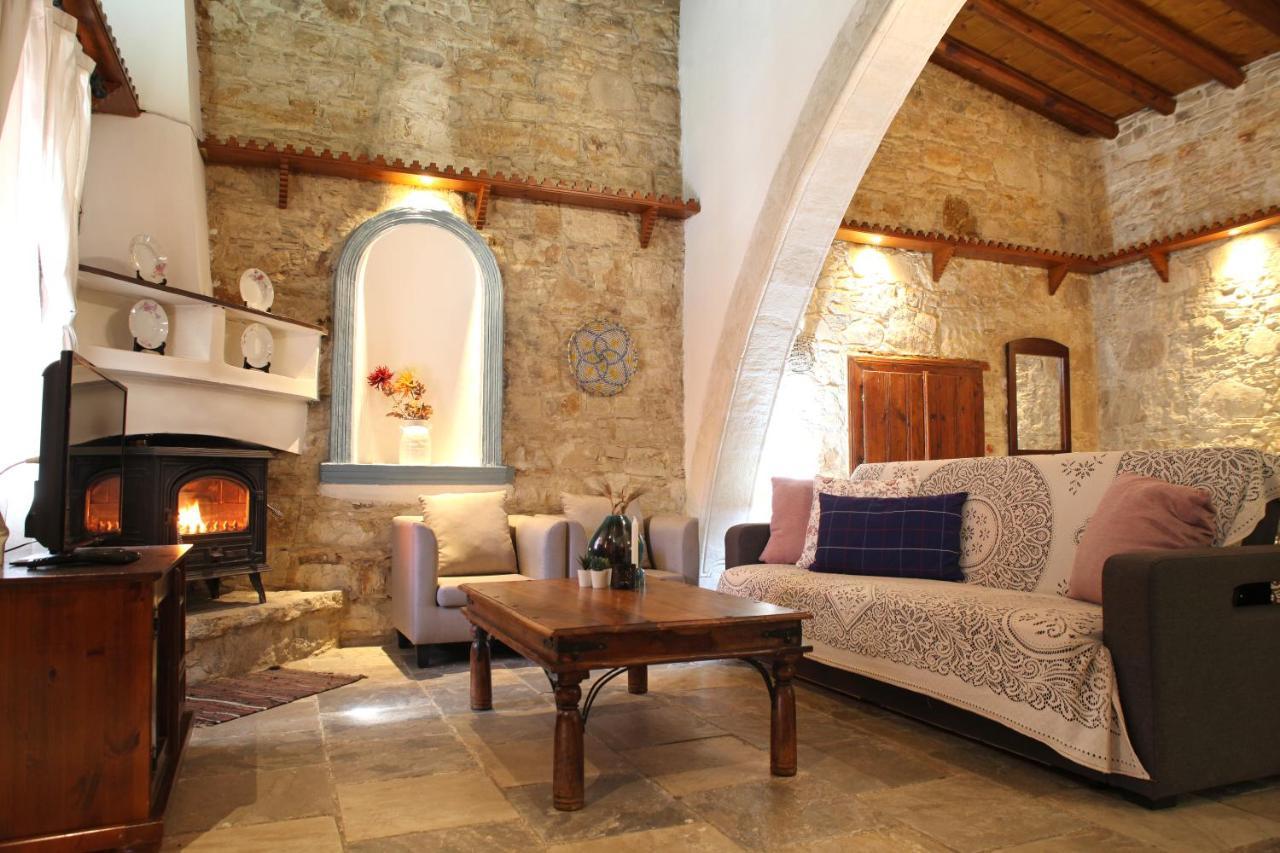 Agrovino Lofou Hotel Luaran gambar