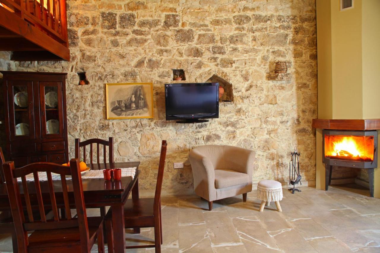 Agrovino Lofou Hotel Luaran gambar