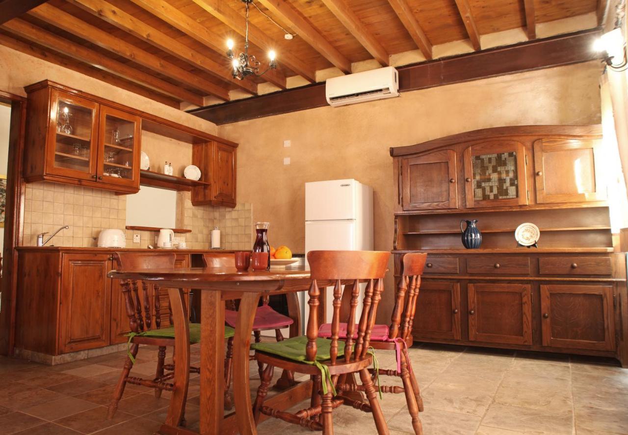 Agrovino Lofou Hotel Luaran gambar