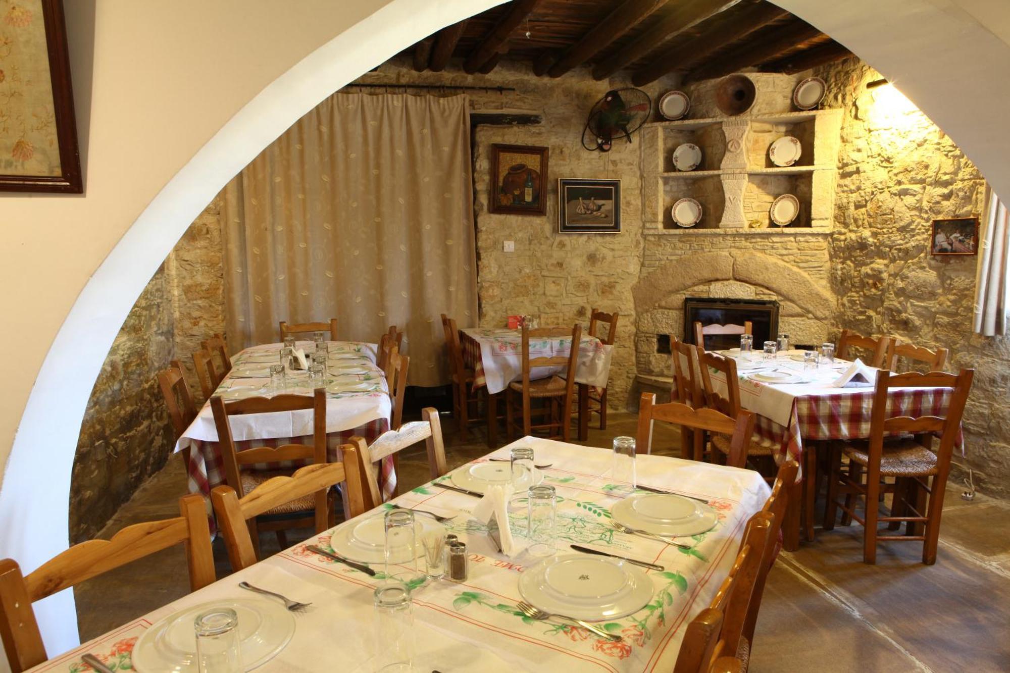Agrovino Lofou Hotel Luaran gambar
